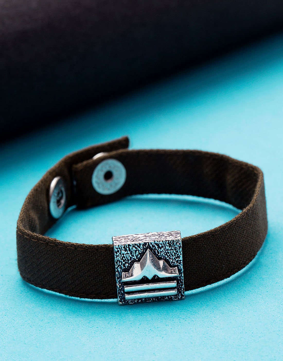 

Dare by Voylla Trendy Squad Bracelet for Men