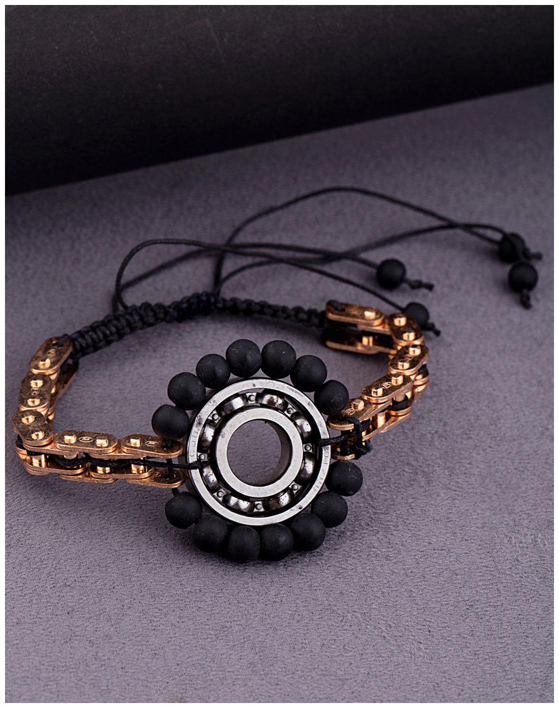 

Voylla Wheel of Fire Motorcycle Diaries Bracelet