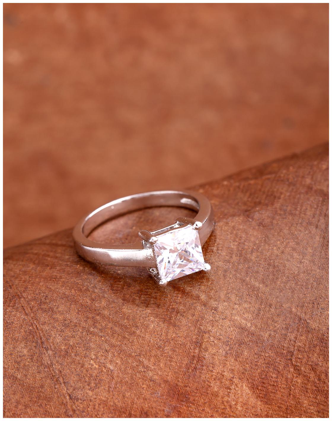 

Voylla Women s CZ Gem Embellished Ring