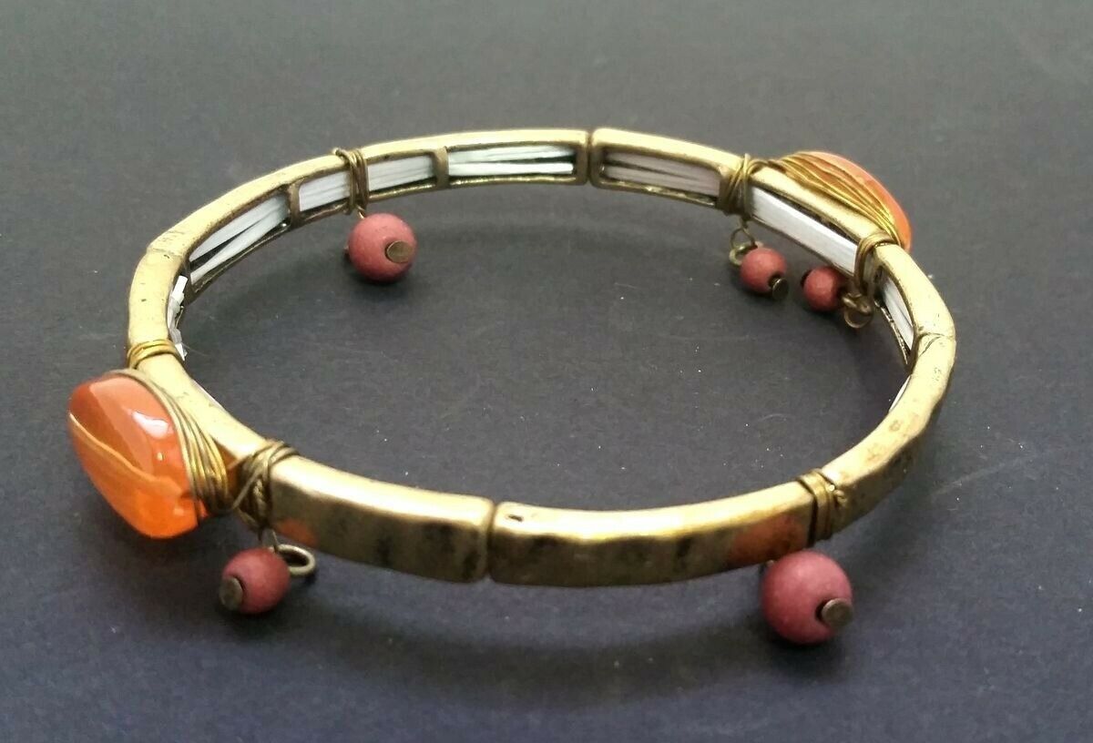 

Western Cowgirl Metal plated Wired Orange Red Brass Stretch Bracelet Z06-9 22