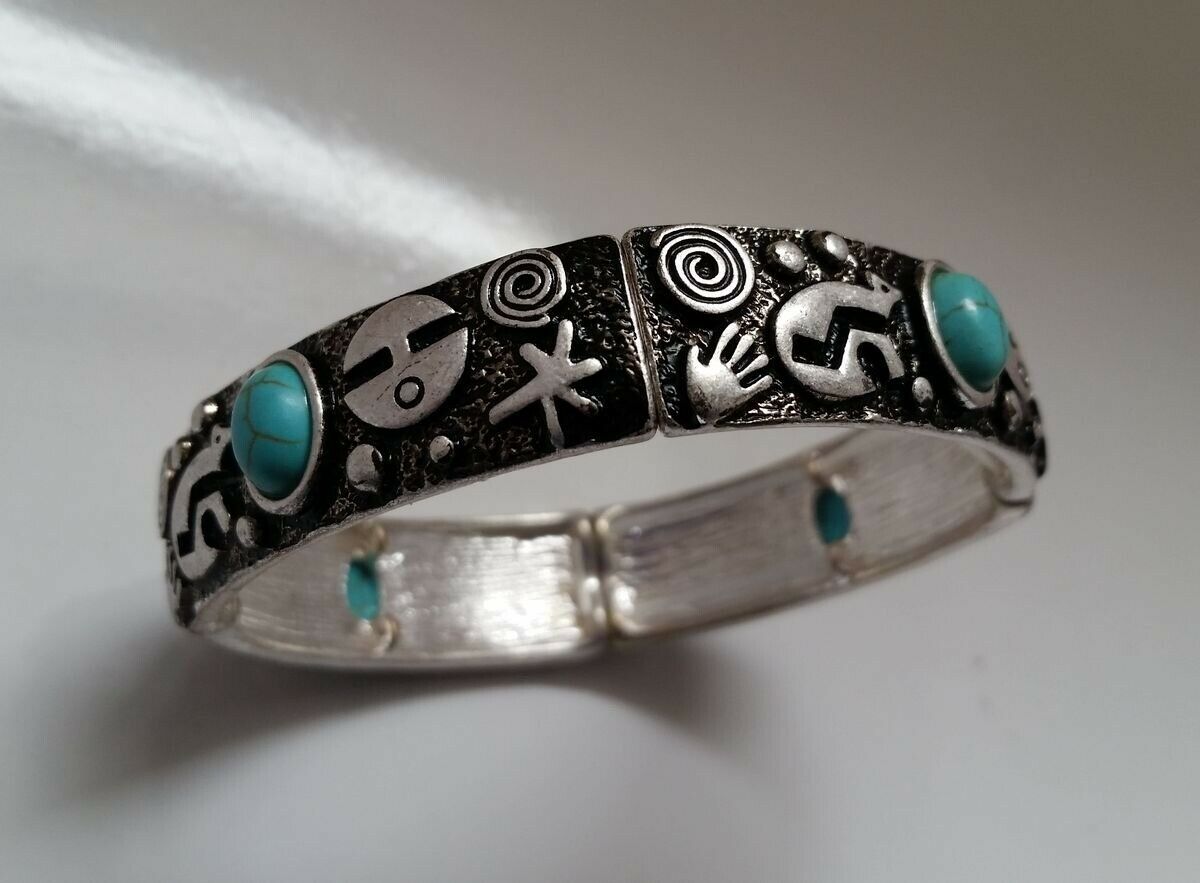 

Western Native motif Silver-tone black turquoise metal Stretch Bracelet N17-1 22