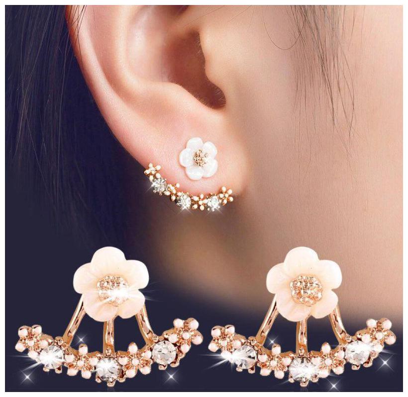 

White And Golden Flower Women Casual Partywear Fashion Artificial Stud Earring