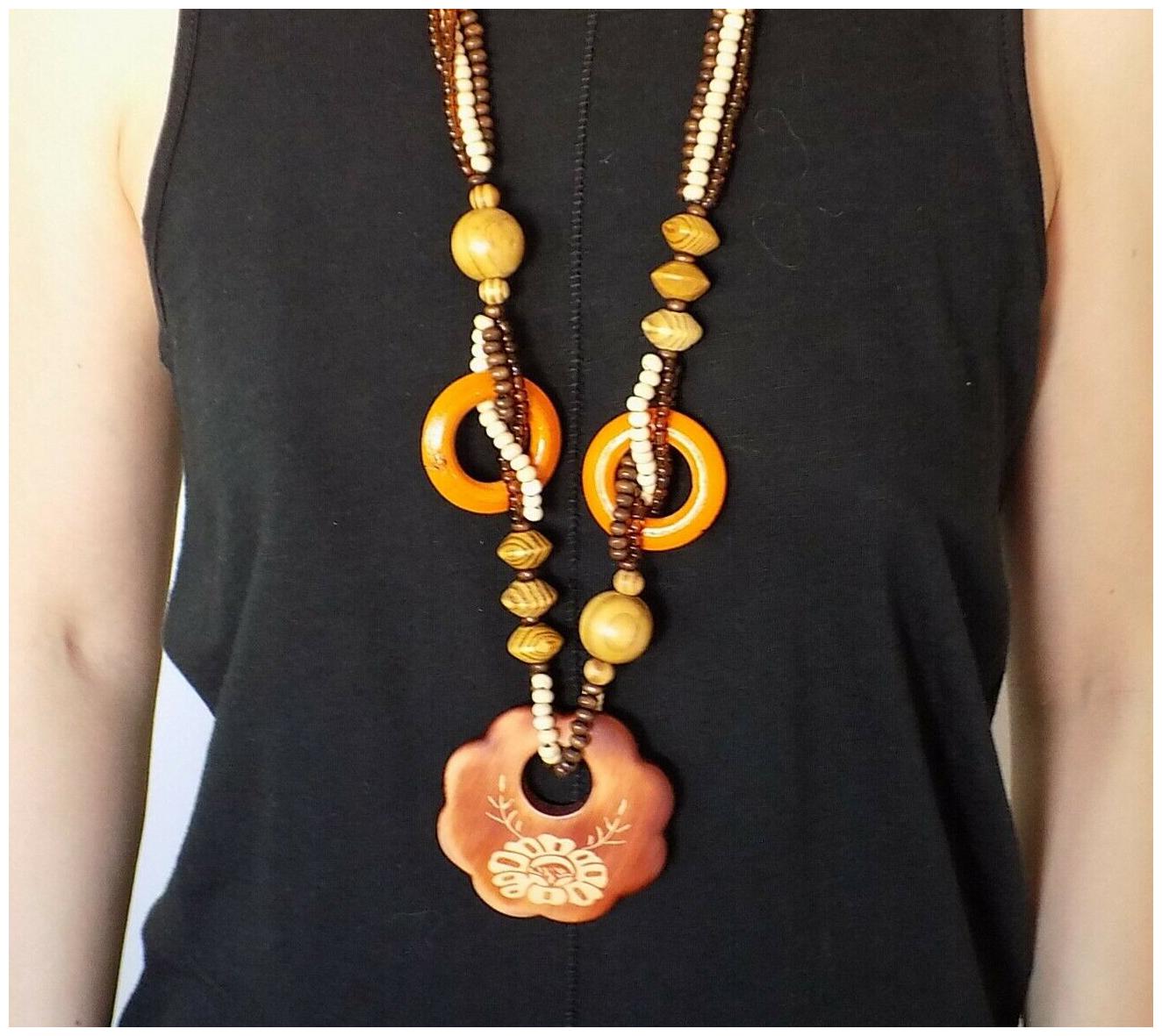 

Women Trendy Atistic Unique Flowers Wood Beads Fashion Necklace
