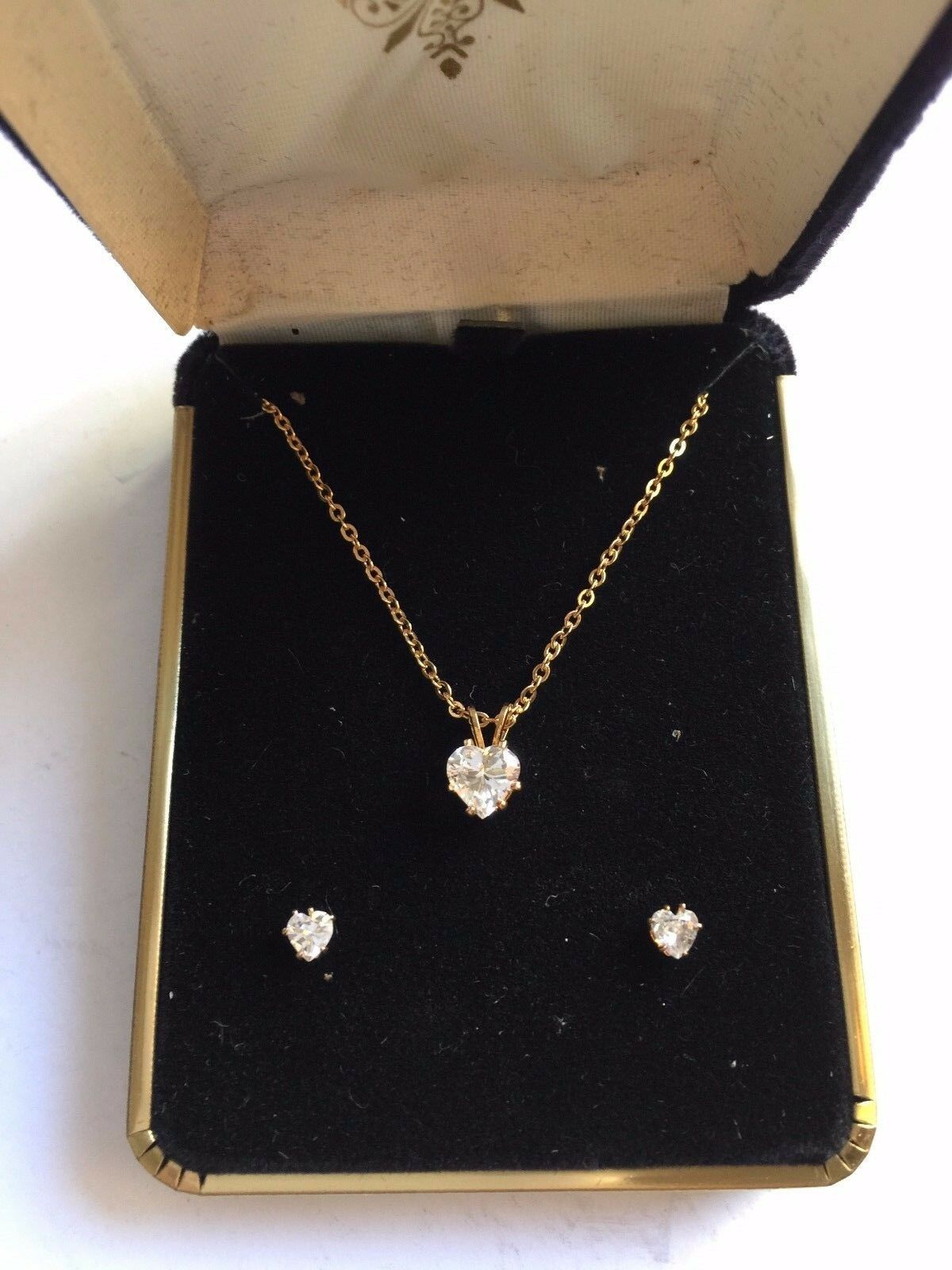 

Womens Vintage Absolute Heart Pendant Heart earrings set