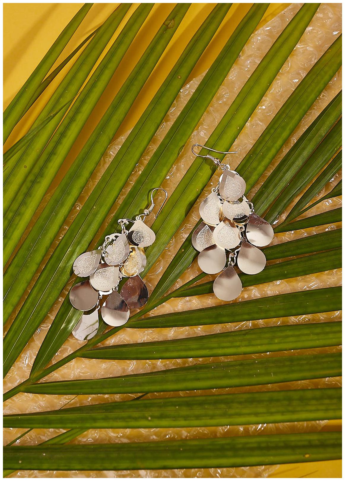 

Imported Light Weight Silver Dangler Earrings