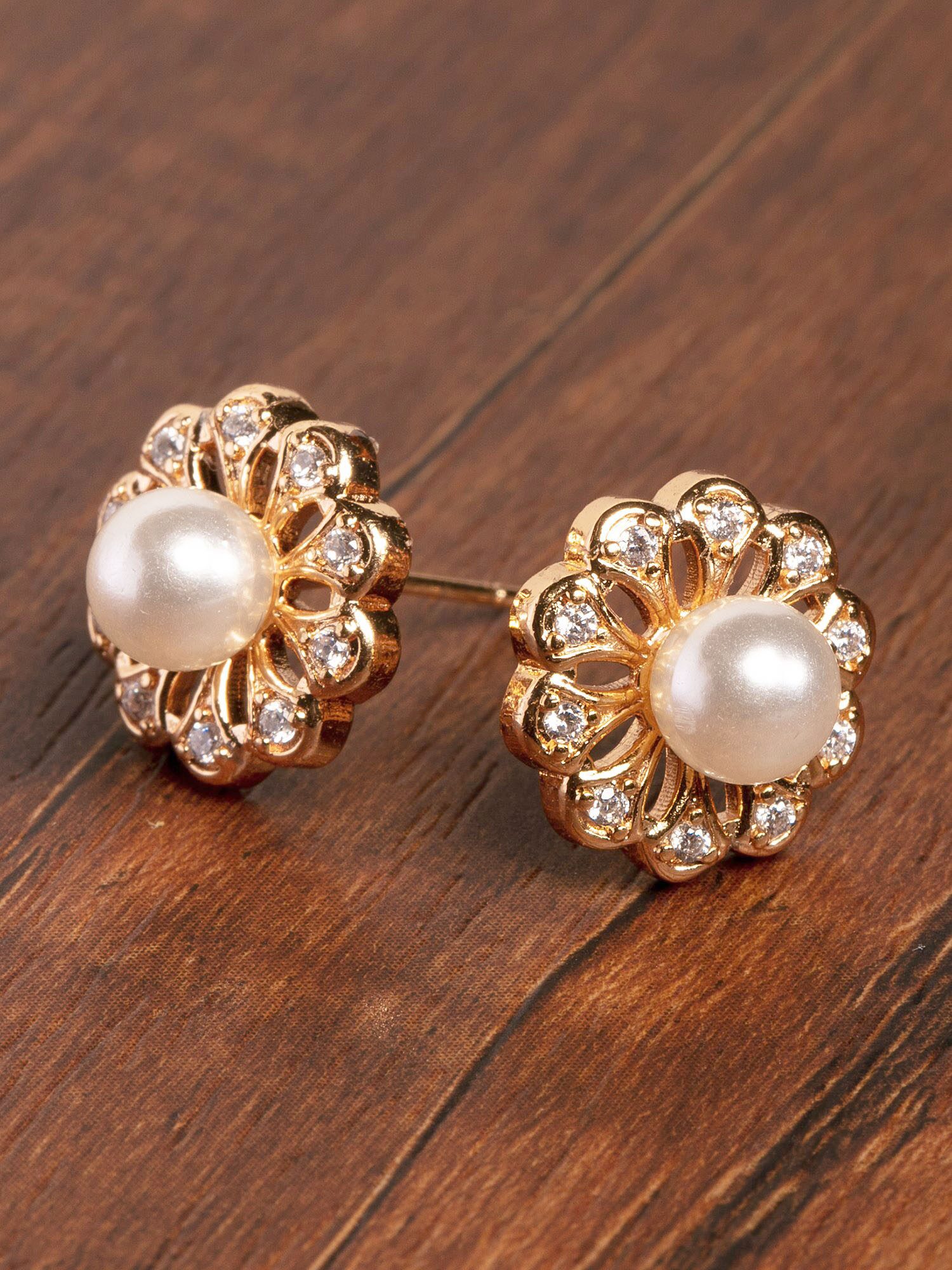 

Zaveri Pearls Gold Tone Cubic Zirconia Pearl Flower Brass Stud Earring-ZPFK9465