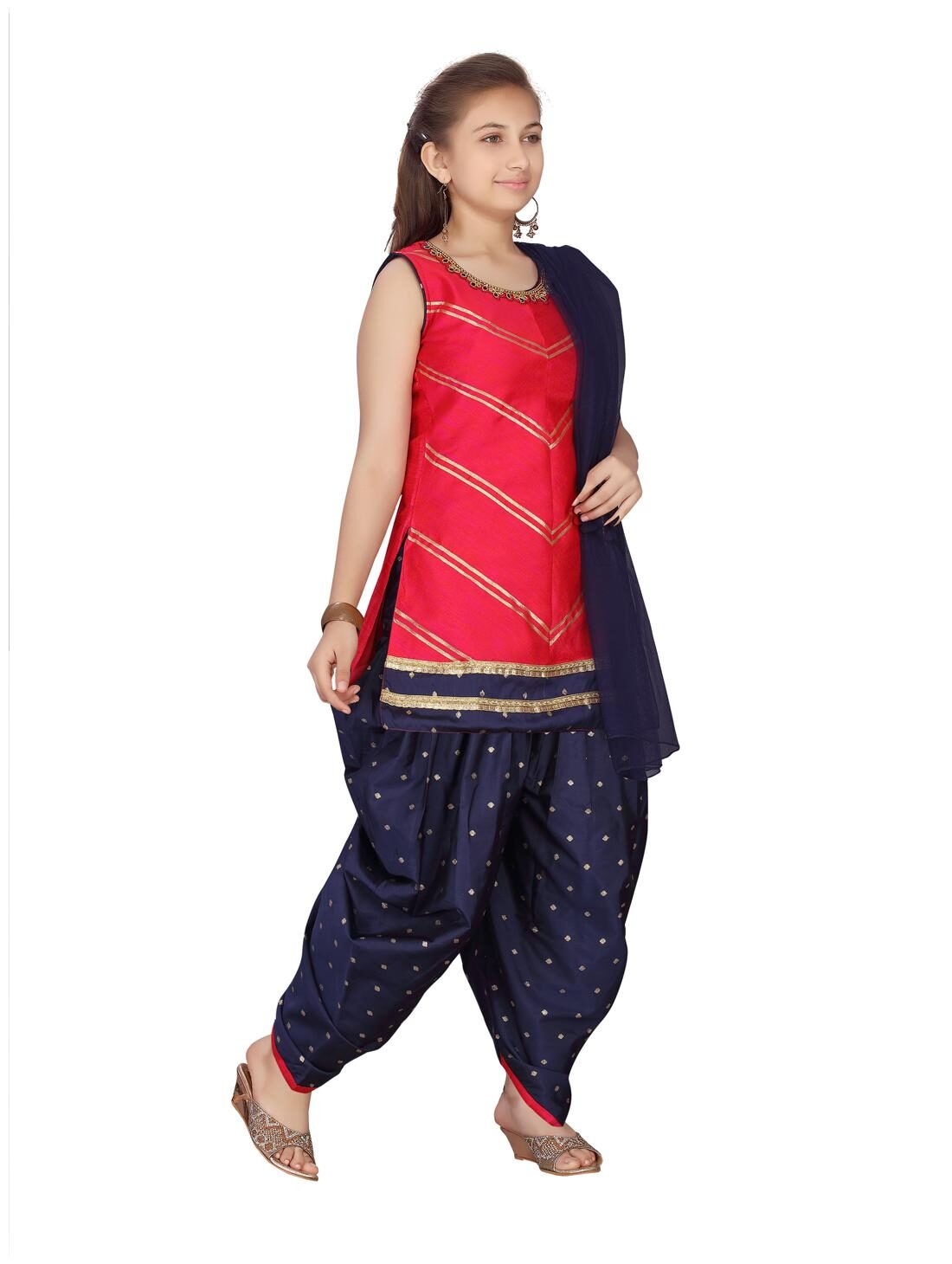 

Aarika Girl s Silk Solid Sleeveless Kurti salwar set - Pink