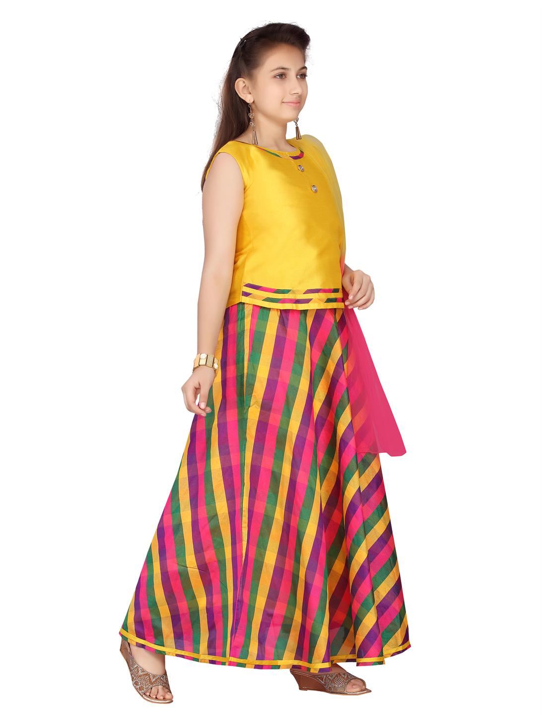 

Aarika Girl s Cotton blend Self design Sleeveless Lehenga choli - Yellow