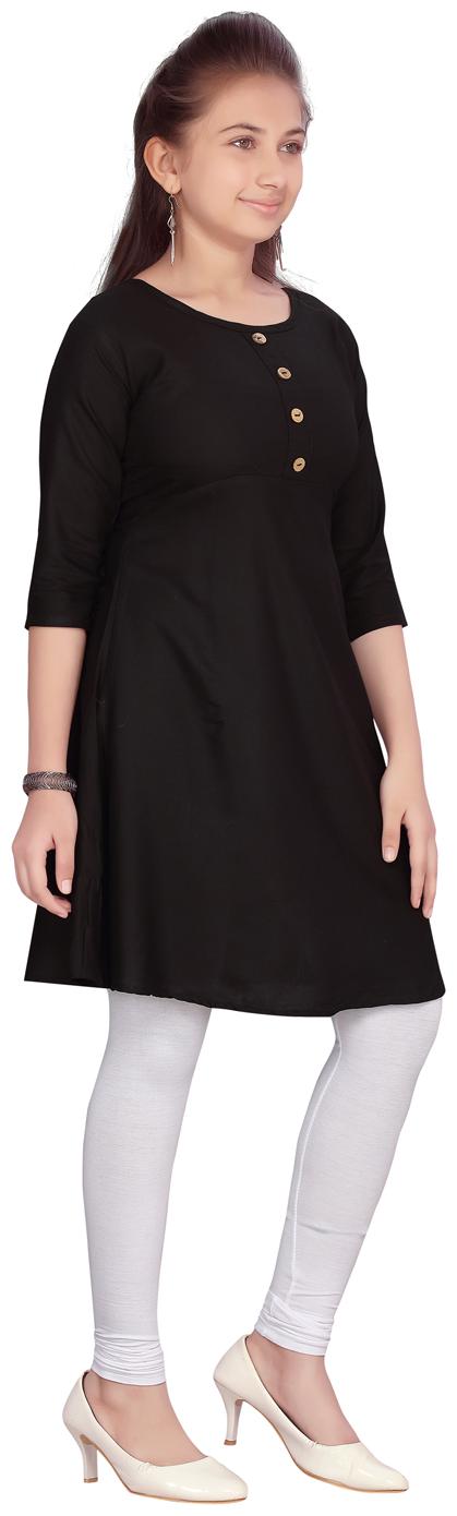 

Aarika Girl s Cotton Solid 3 4th sleeves Kurta kurti - Black