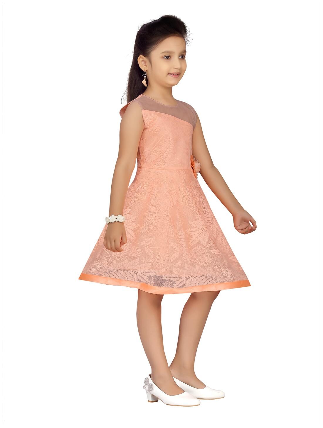

Aarika Orange Net Sleeveless Knee Length Princess Frock ( Pack of 1 )