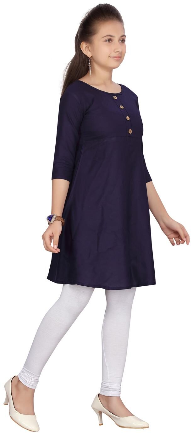 

Aarika Girl s Cotton Solid 3 4th sleeves Kurta kurti - Blue