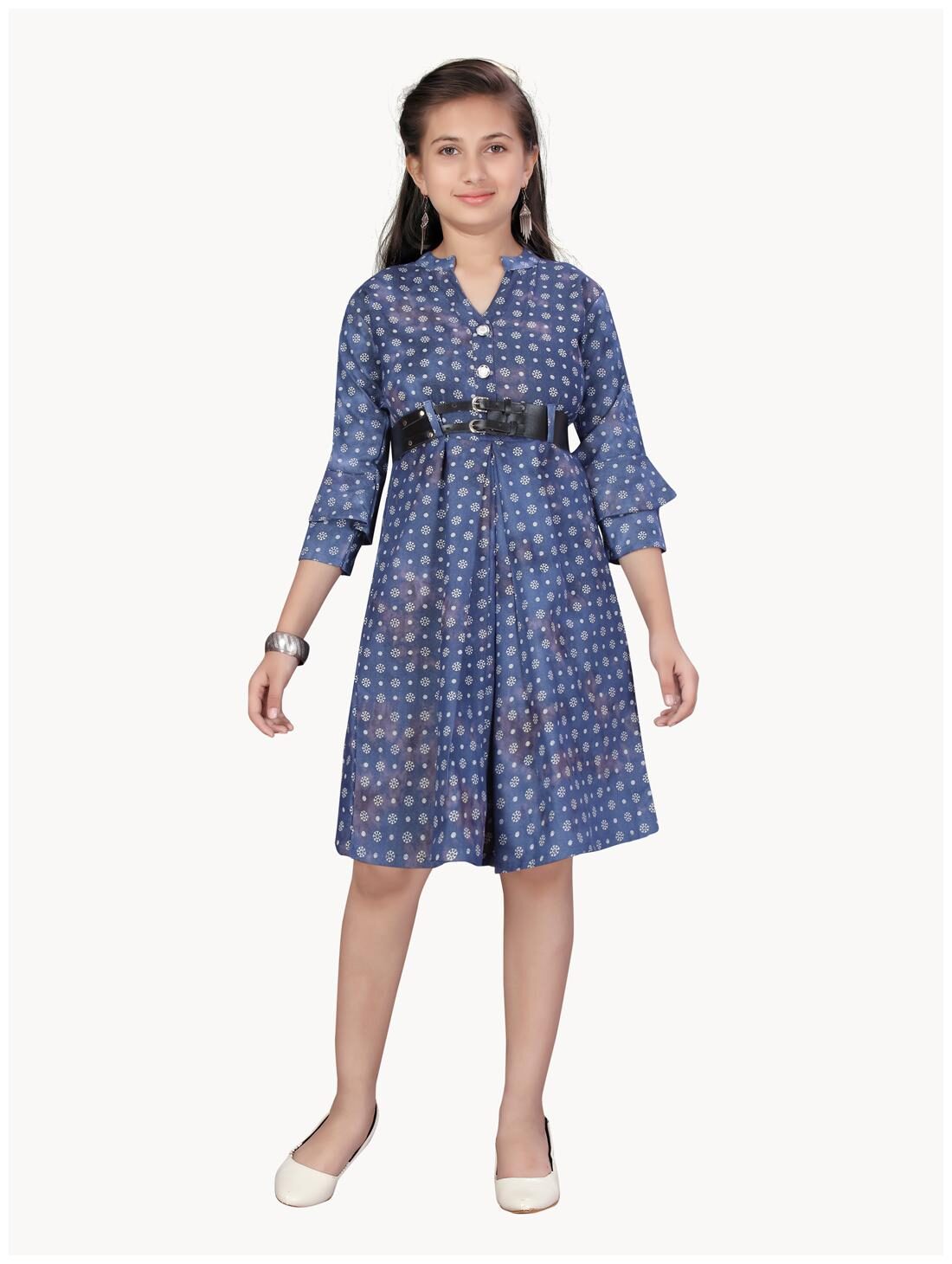 

Aarika Blue Cotton 3 4th Sleeves Knee Length Princess Frock ( Pack of 1 )