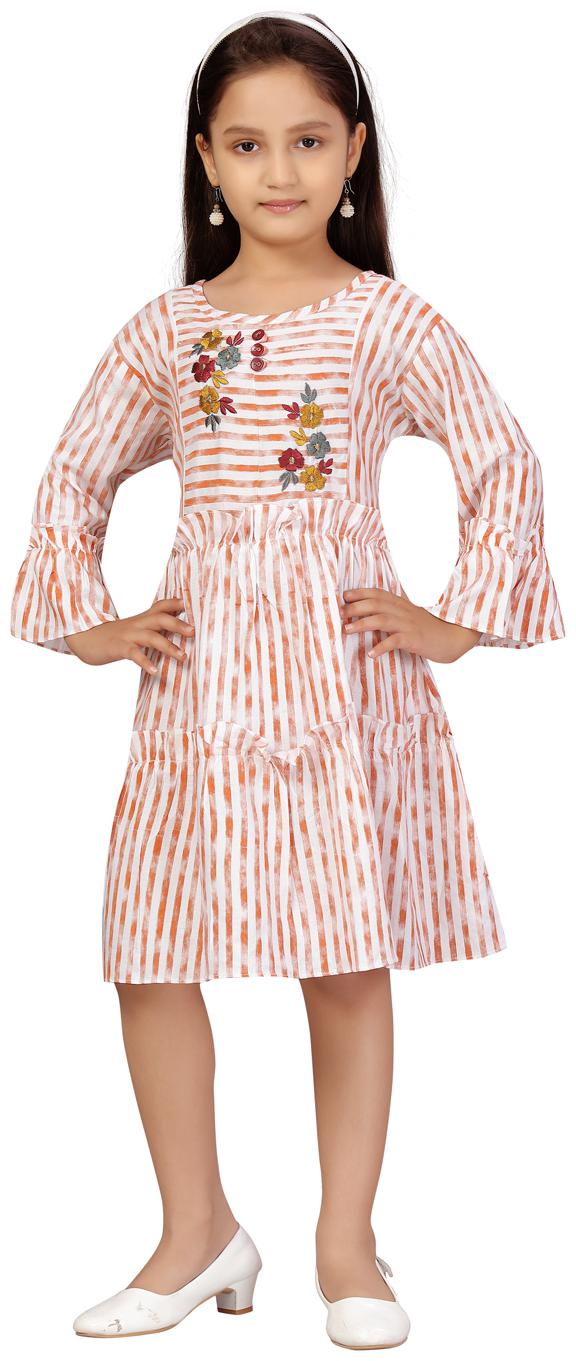 

Aarika Orange Cotton 3 4th Sleeves Knee Length Princess Frock ( Pack of 1 )