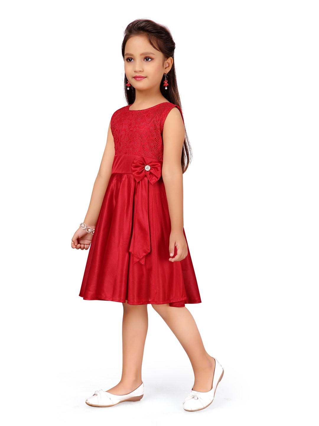 

Aarika Maroon Polyester Sleeveless Knee Length Princess Frock ( Pack of 1 )