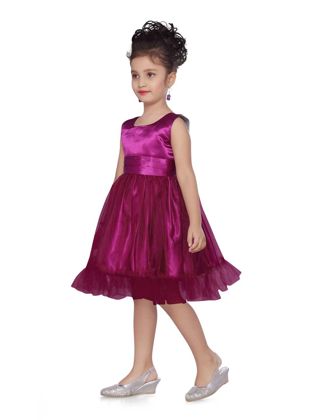 

Aarika Purple Cotton Sleeveless Knee Length Princess Frock ( Pack of 1 )