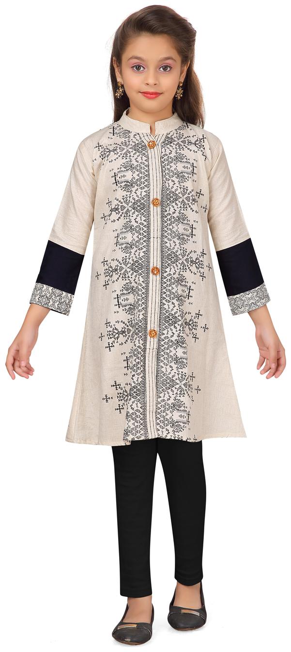 

Aarika Girl s Cotton Printed 3 4th sleeves Kurta kurti - Black