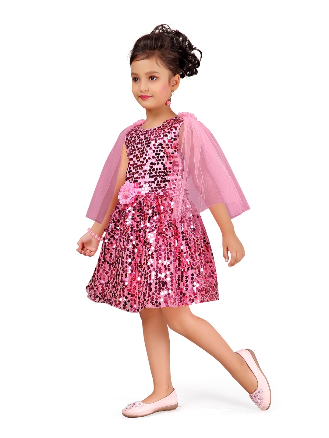 

Aarika Pink Polyester 3 4th Sleeves Knee Length Princess Frock ( Pack of 1 )