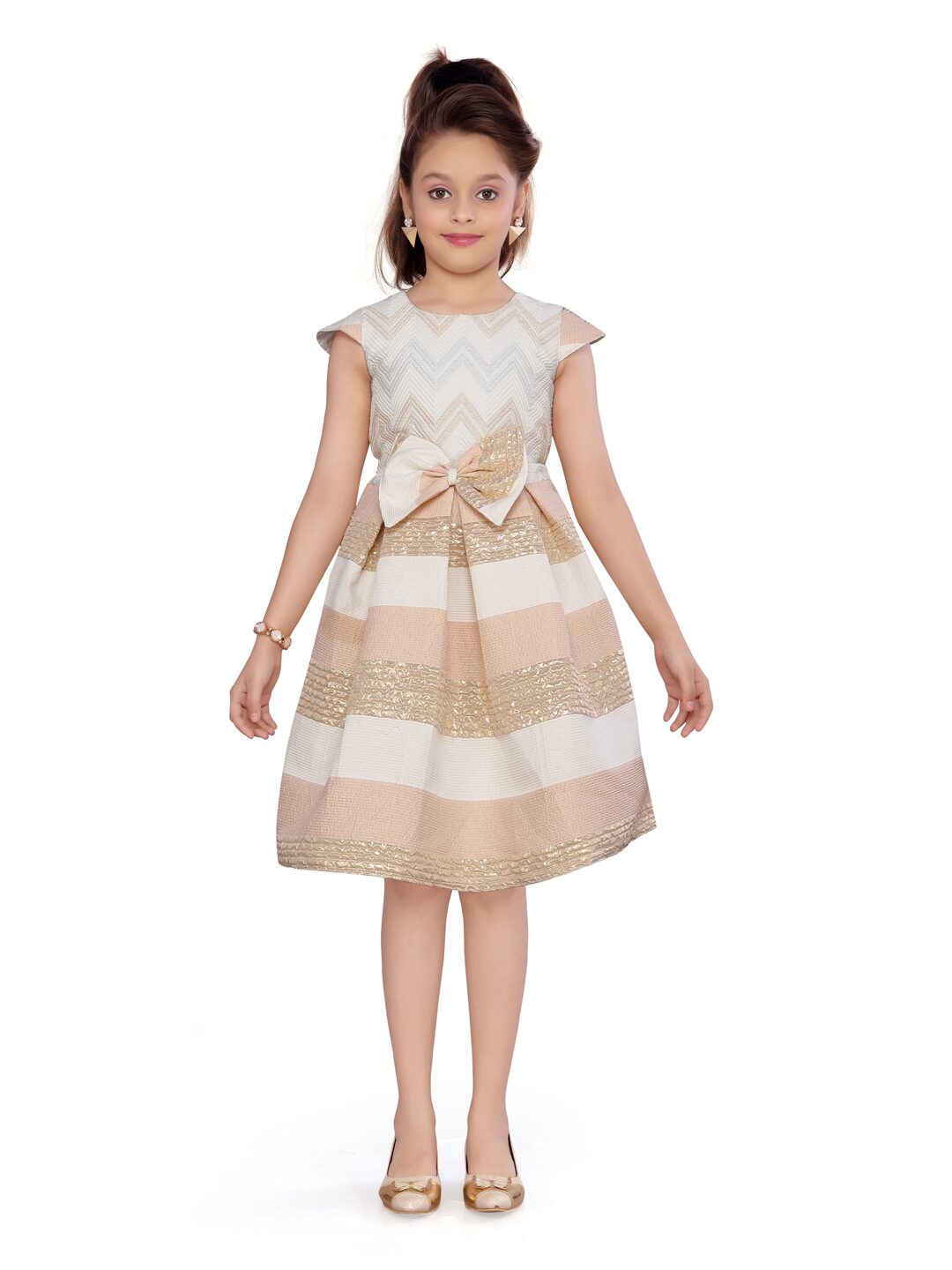 

Aarika Multi Silk Short Sleeves Knee Length Princess Frock ( Pack of 1 )