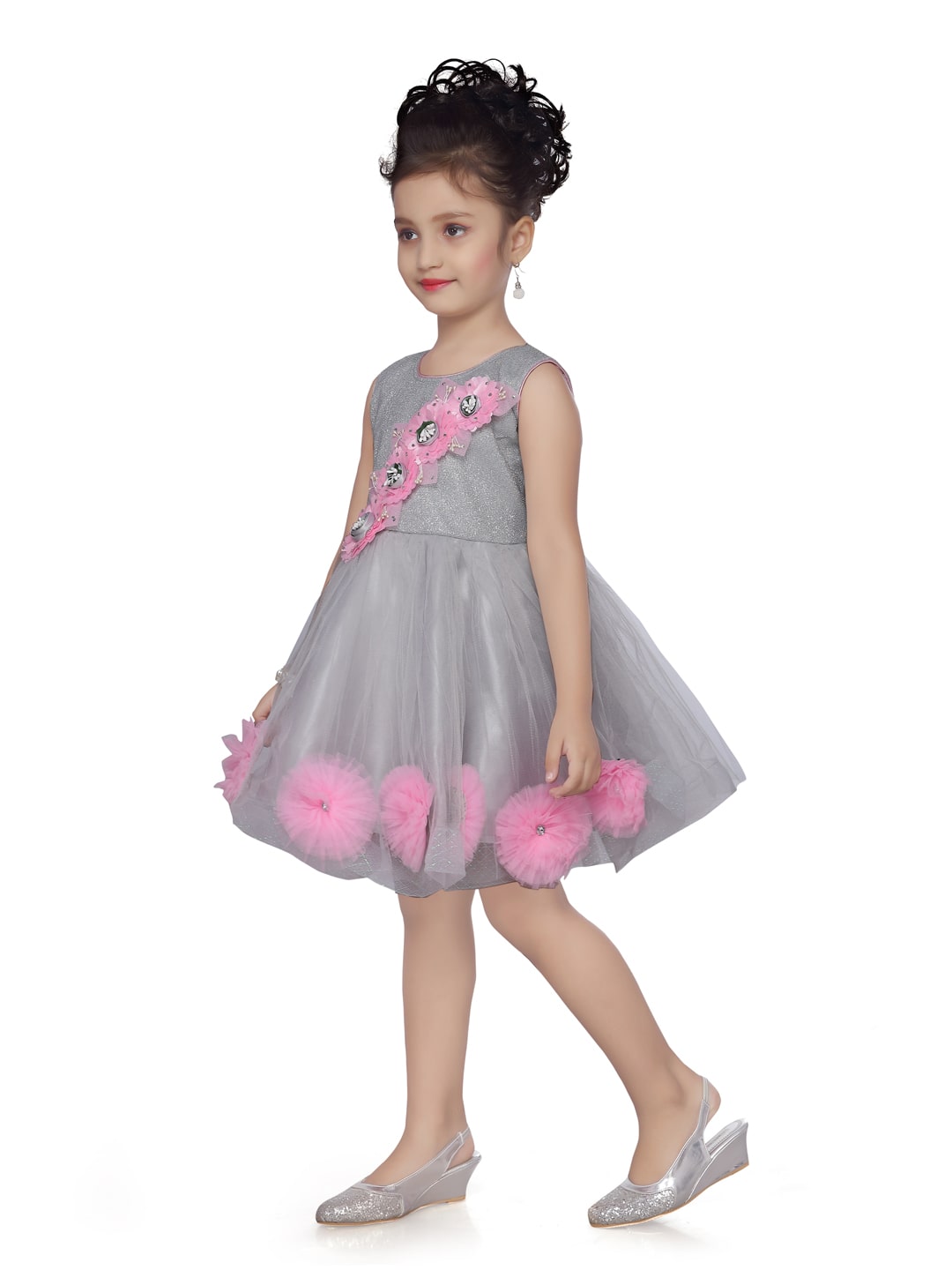 

Aarika Pink Net Sleeveless Knee Length Princess Frock ( Pack of 1 )
