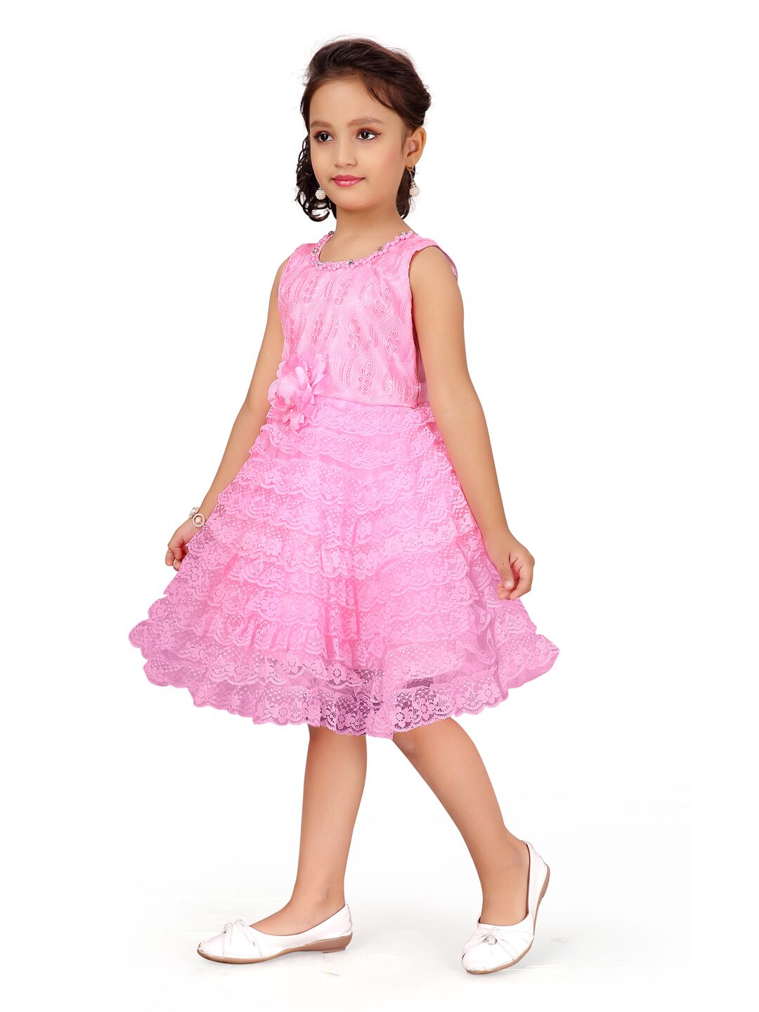 

Aarika Pink Polyester Sleeveless Knee Length Princess Frock ( Pack of 1 )