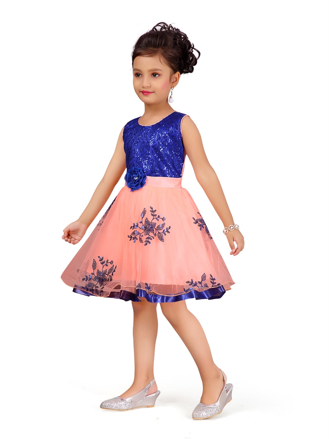 

Aarika Blue Polyester Sleeveless Knee Length Princess Frock ( Pack of 1 )