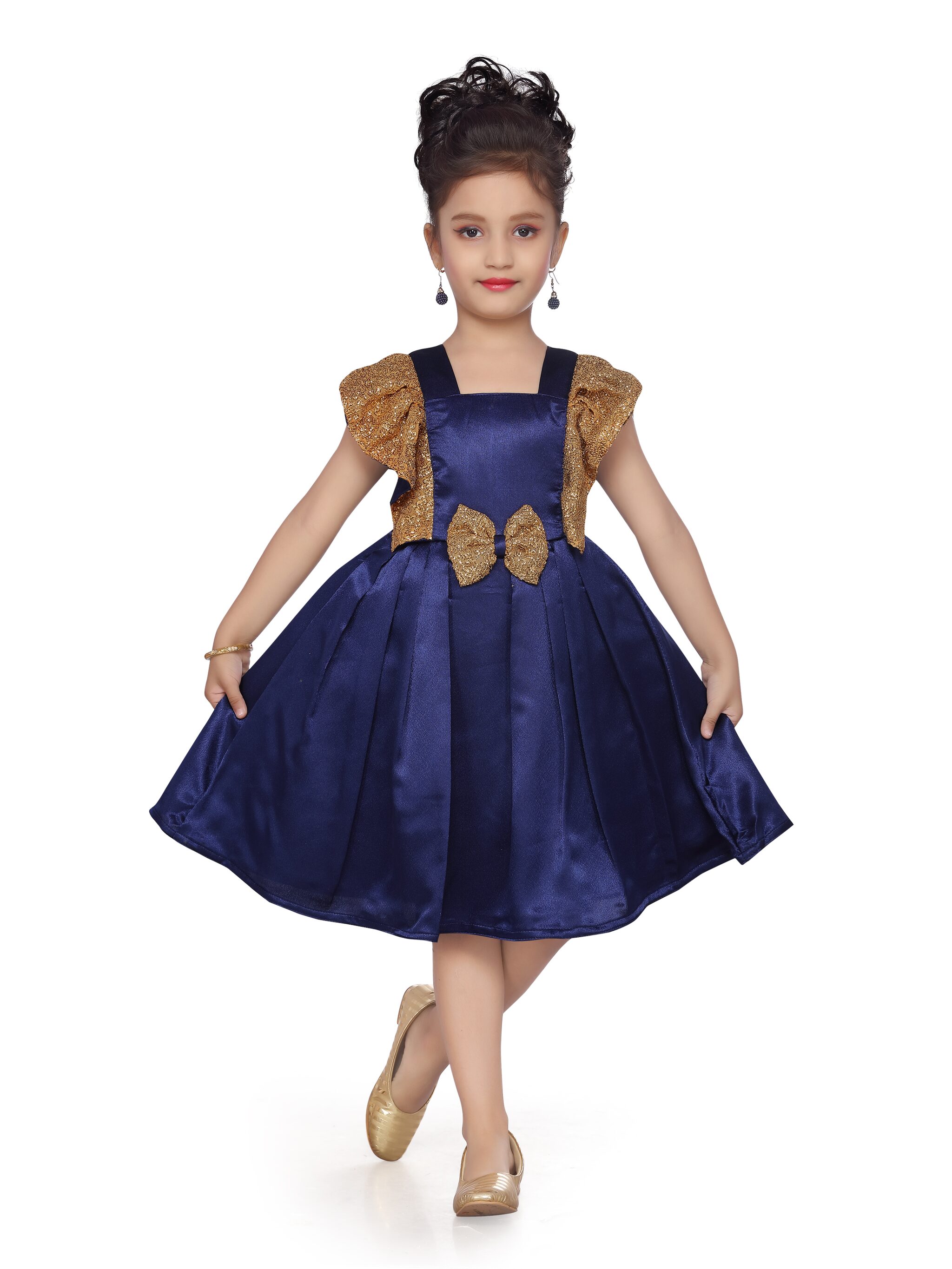 

Aarika Blue Silk Short Sleeves Knee Length Princess Frock ( Pack of 1 )