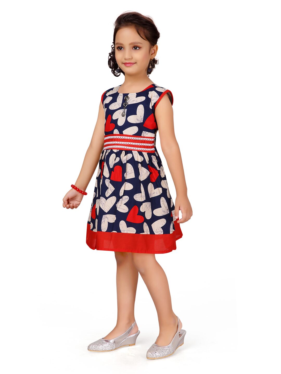 

Aarika Red Cotton Sleeveless Knee Length Princess Frock ( Pack of 1 )