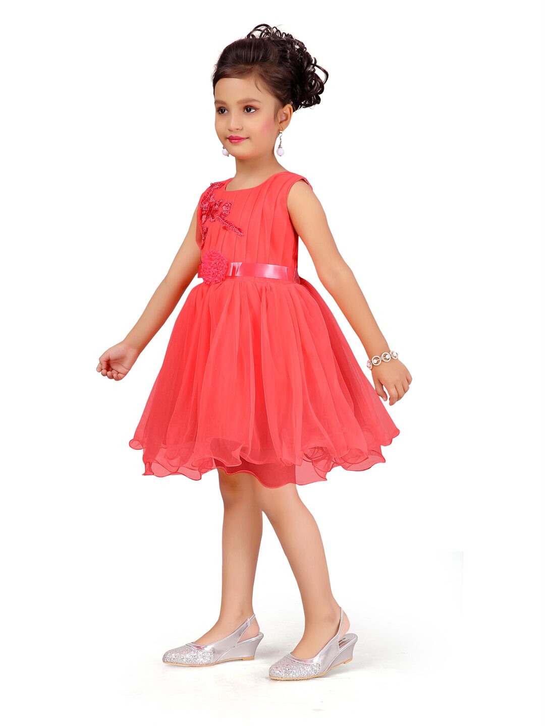 

Aarika Red Net Sleeveless Knee Length Princess Frock ( Pack of 1 )