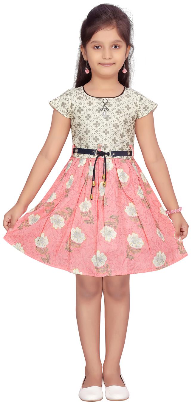

Aarika Pink Cotton Short Sleeves Knee Length Princess Frock ( Pack of 1 )