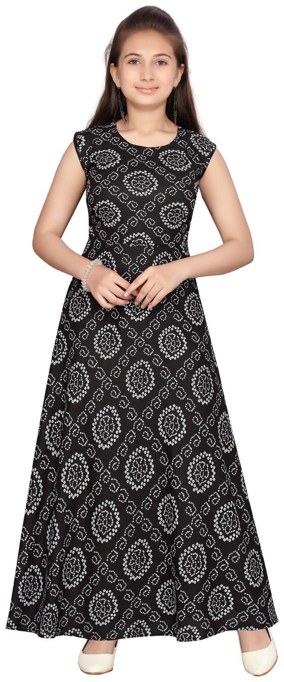 

Aarika Black Cotton Sleeveless Maxi Princess Frock ( Pack of 1 )