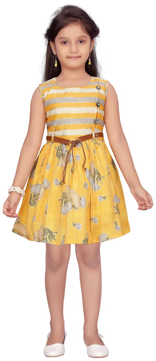 

Aarika Yellow Cotton Sleeveless Knee Length Princess Frock ( Pack of 1 )