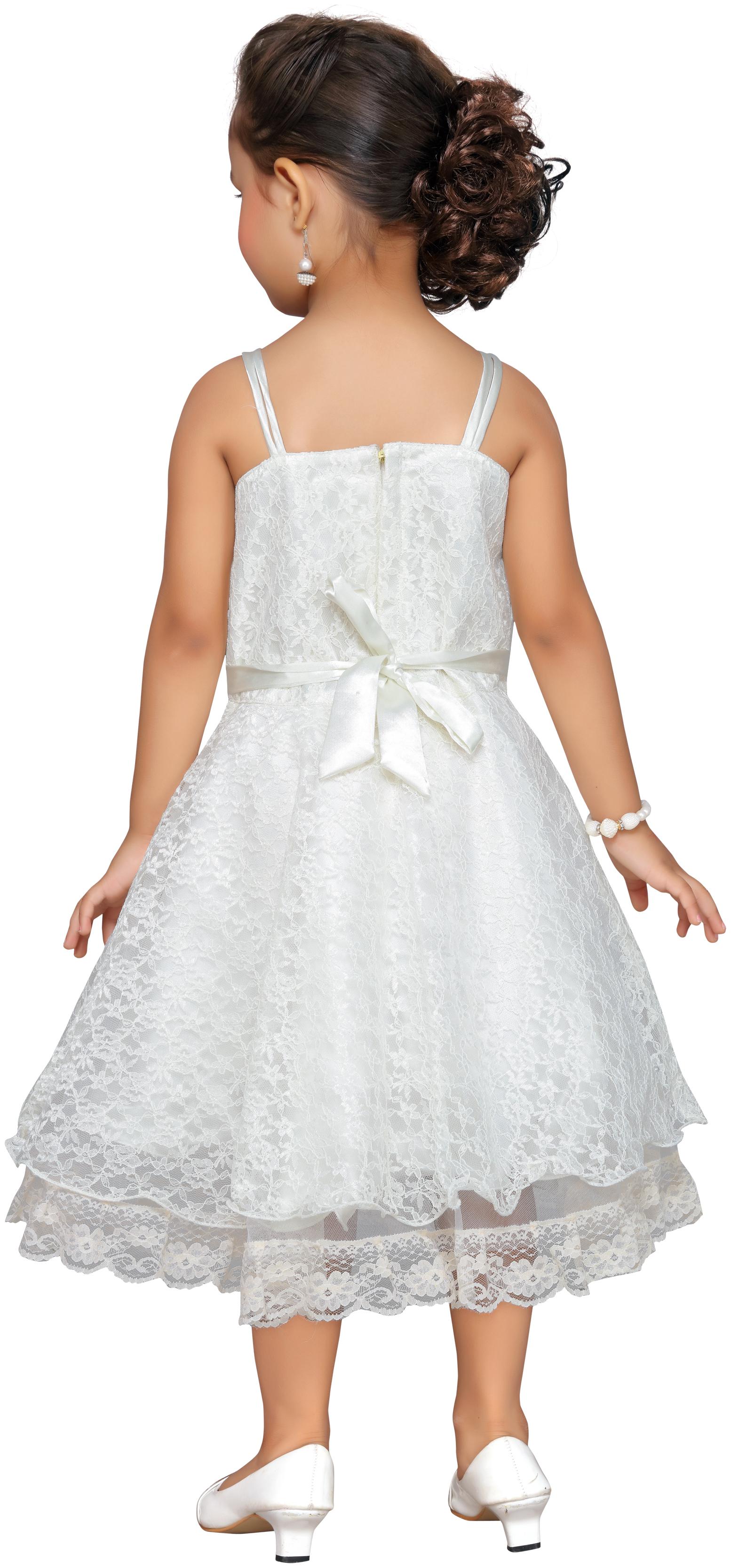 

Aarika Cream Net Sleeveless Above Knee Princess Frock ( Pack of 1 )