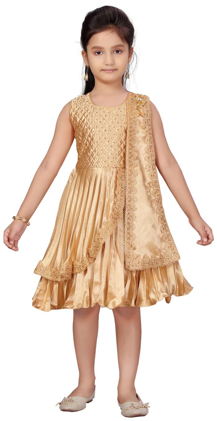 

Aarika Gold Silk Sleeveless Knee Length Princess Frock ( Pack of 1 )