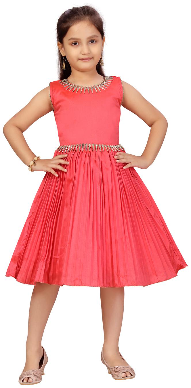 

Aarika Red Silk Sleeveless Knee Length Princess Frock ( Pack of 1 )