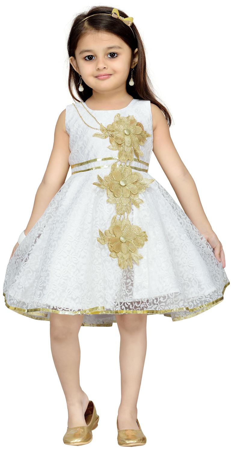 

Aarika Baby girl Net Solid Princess frock - White