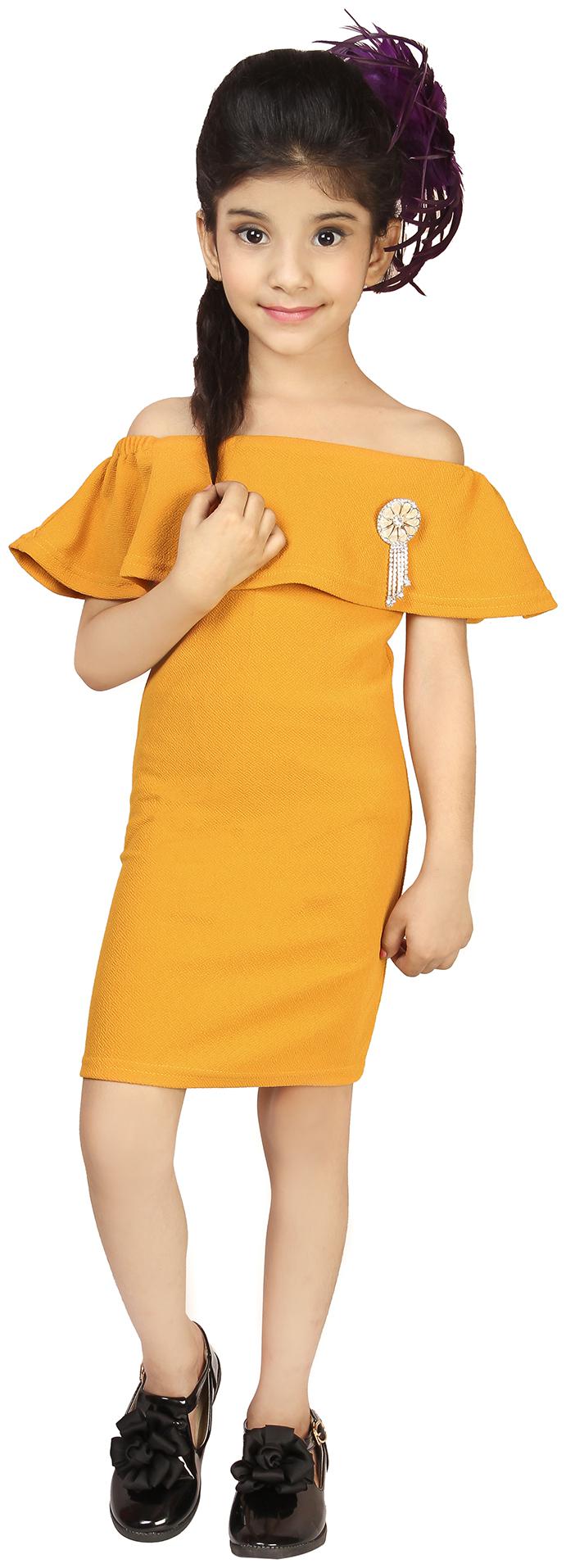 

Addyvero Yellow Cotton Blend Sleeveless Above Knee Off Shoulder Frock ( Pack of 1 )