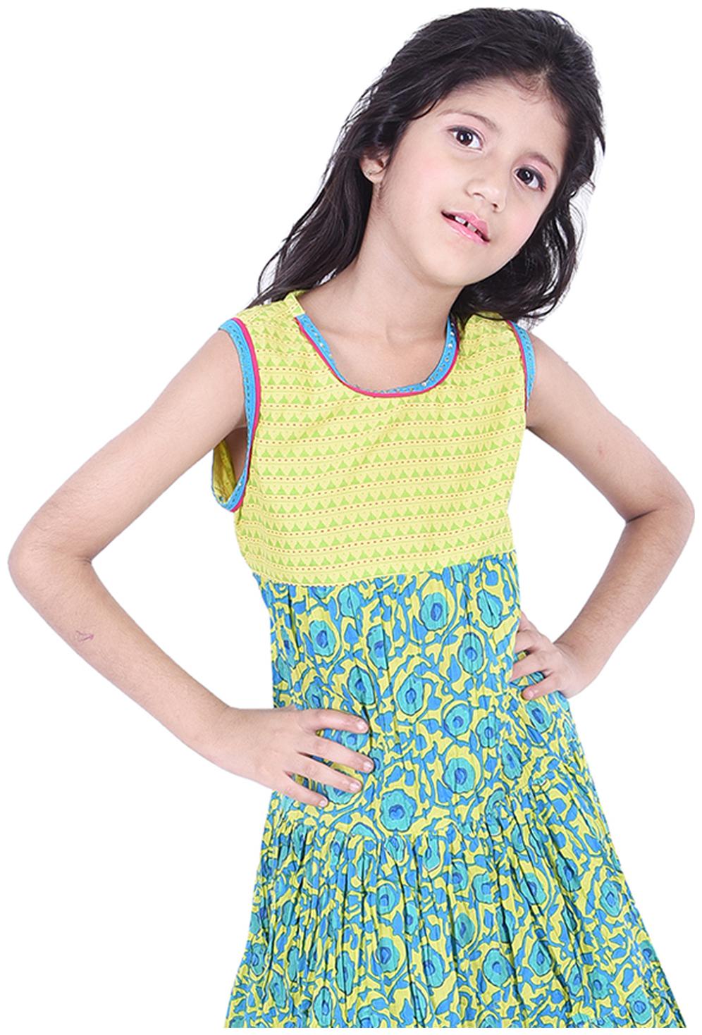 

AMMANYA Green Cotton Sleeveless Knee Length Collar Frock ( Pack of 1 )