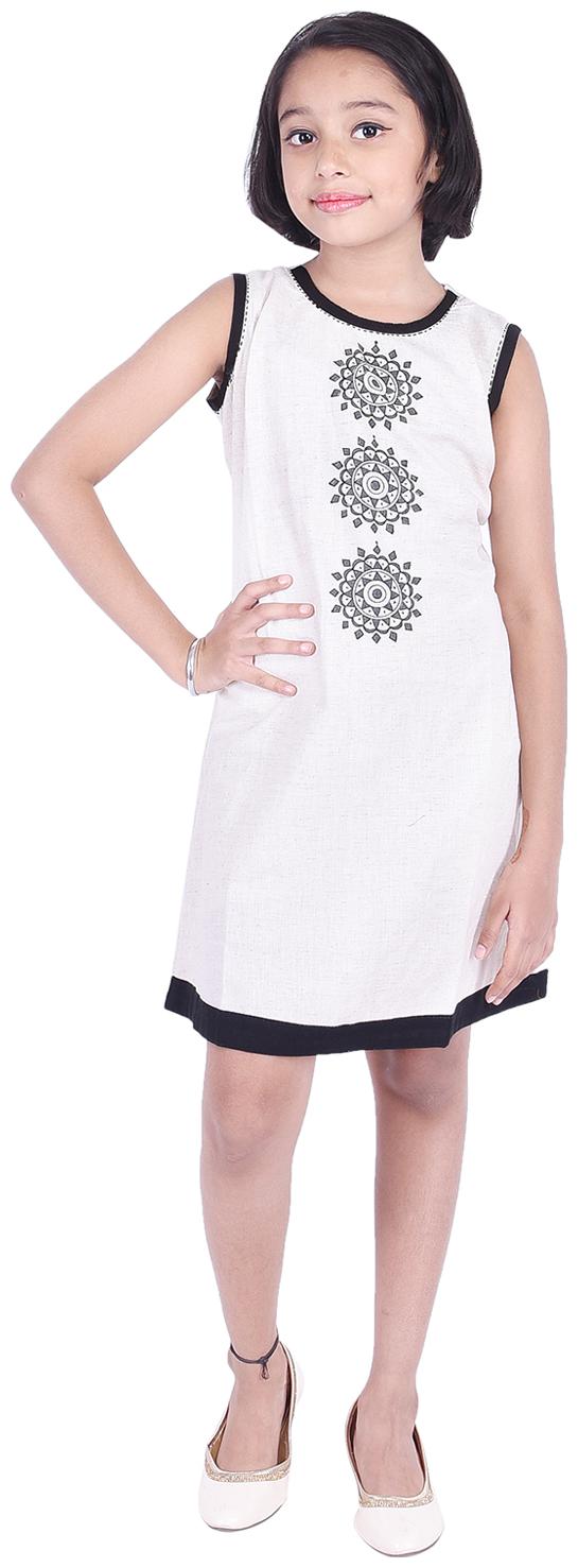 

AMMANYA White Cotton Sleeveless Knee Length Collar Frock ( Pack of 1 )