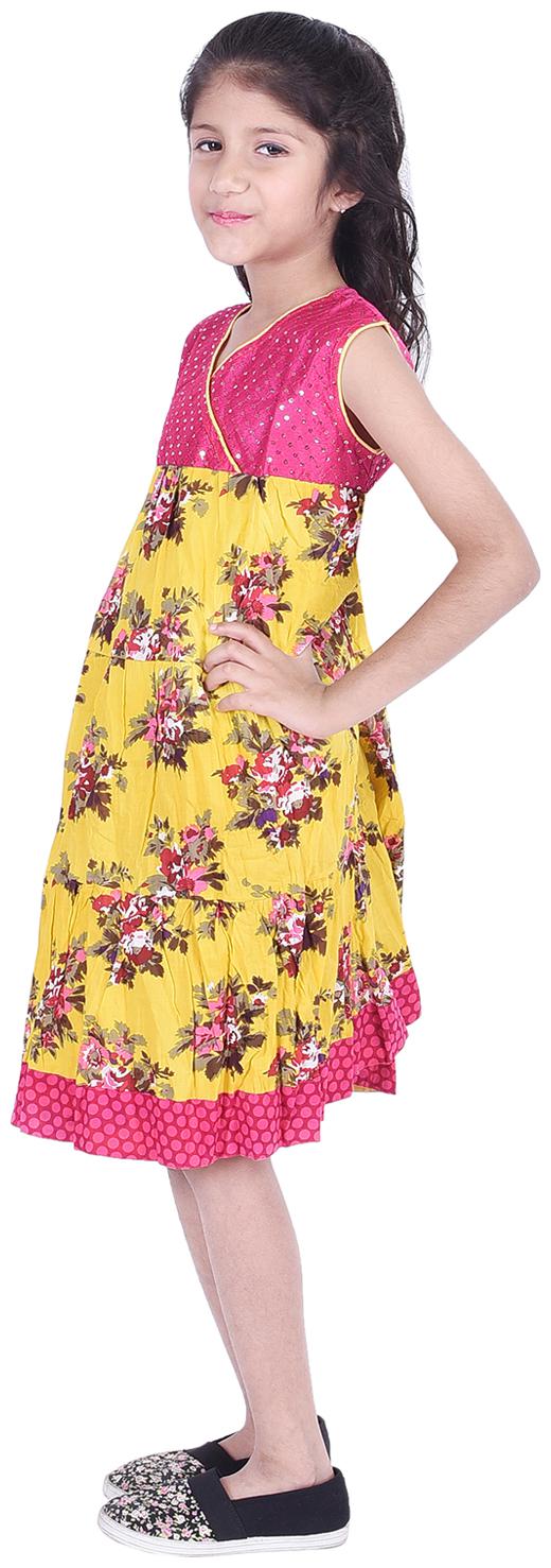 

AMMANYA Yellow Cotton Sleeveless Knee Length Collar Frock ( Pack of 1 )