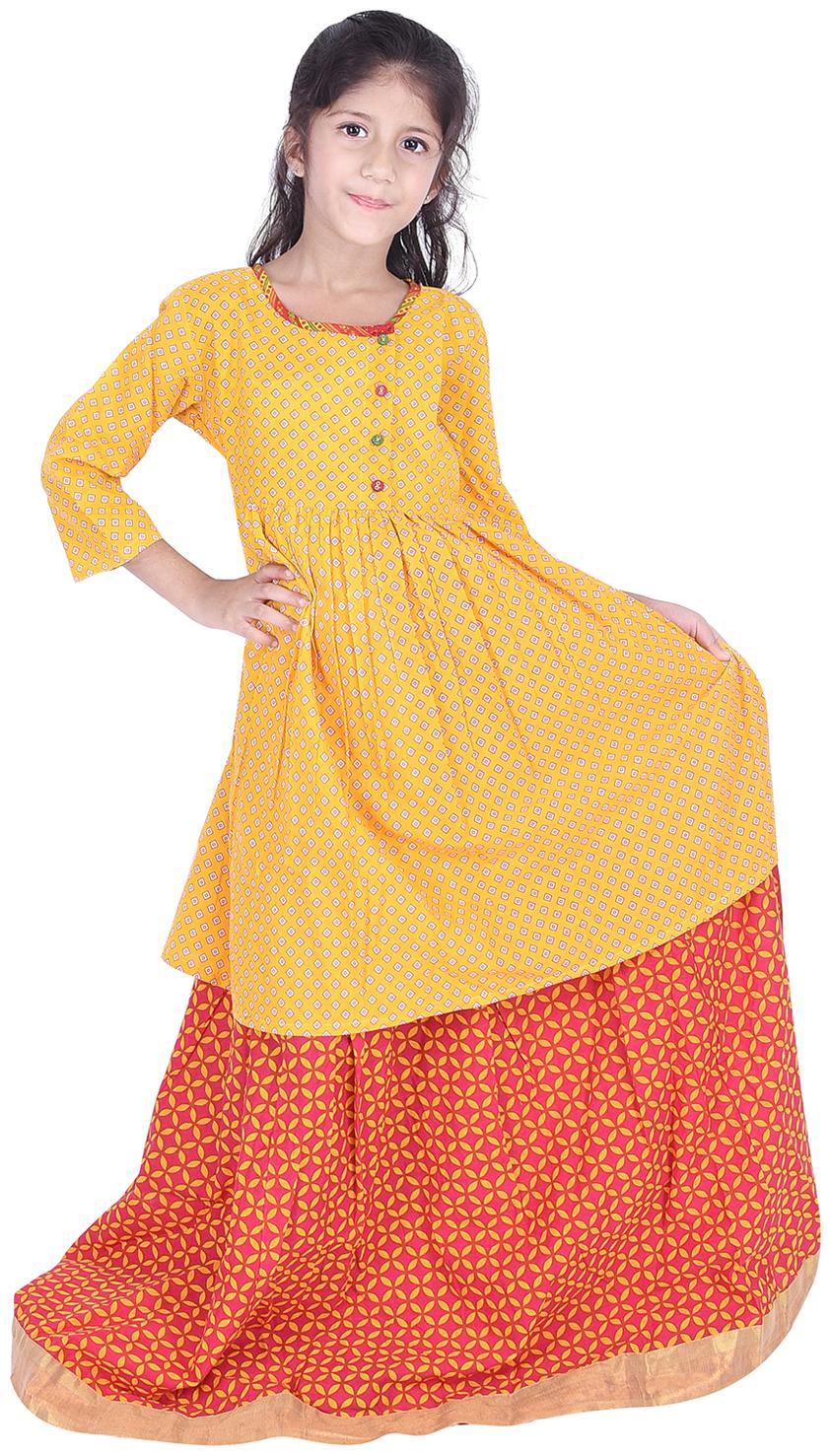 

AMMANYA Girl s Cotton Printed 3 4th sleeves Lehenga choli - Yellow