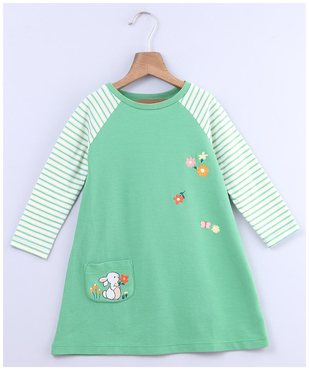 

Beebay Green Cotton Full Sleeves Knee Length Princess Frock ( Pack of 1 )
