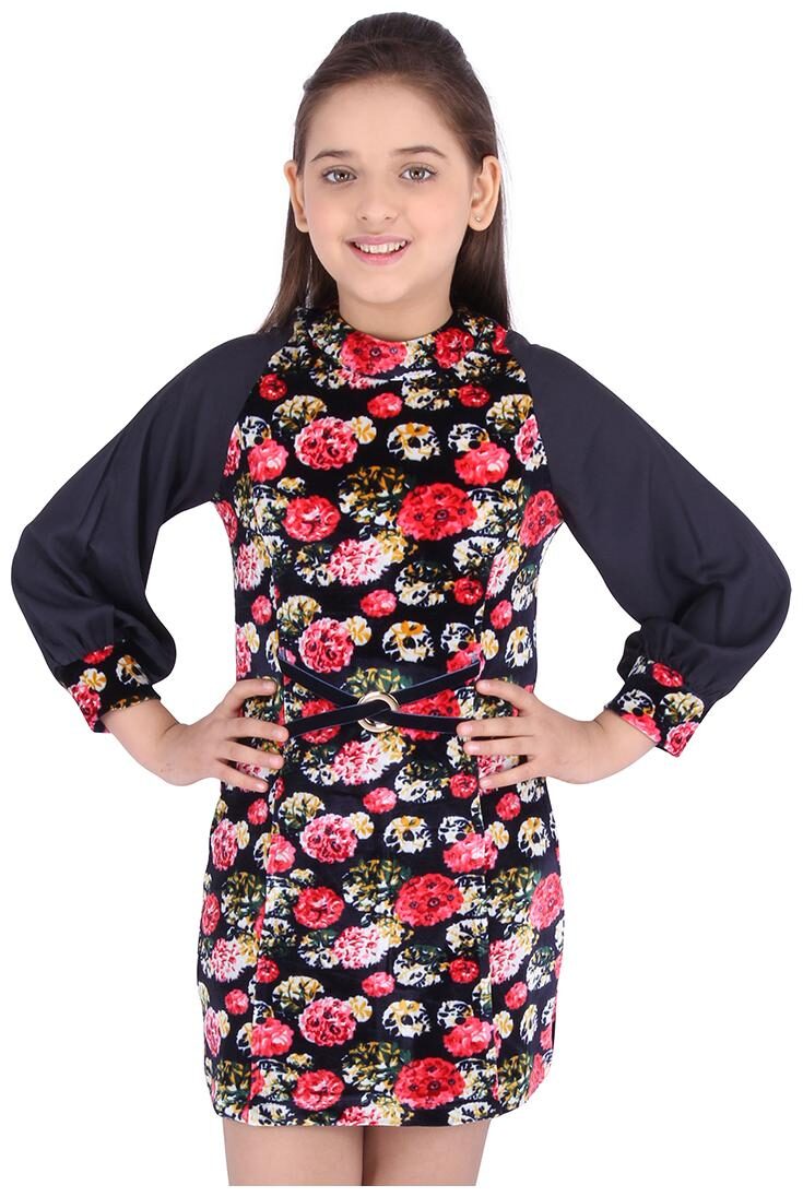 

Cutecumber Blue Georgette Full Sleeves Knee Length Princess Frock ( Pack of 1 )