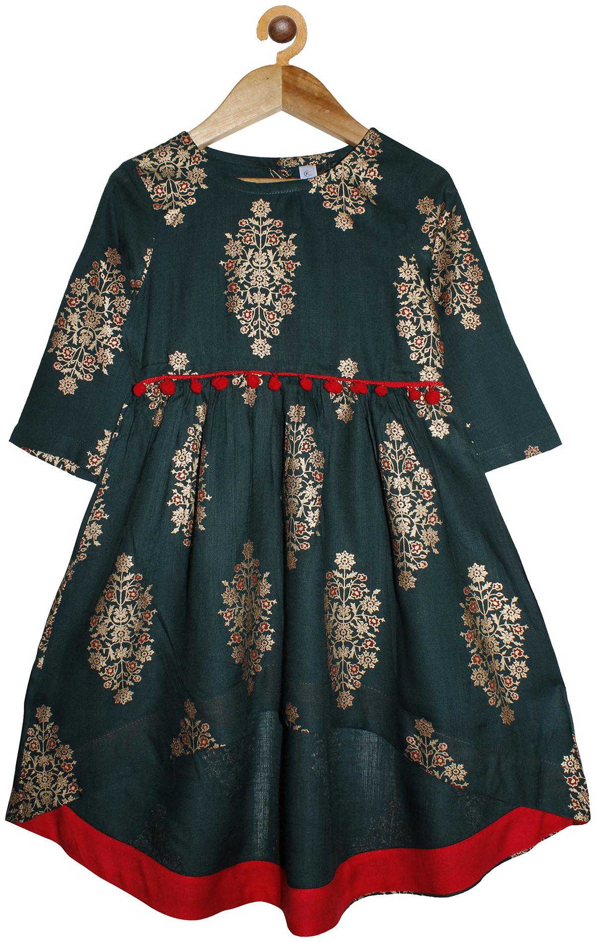 

KiddoPanti Girl s Cotton Printed 3 4th sleeves Kurta kurti - Green