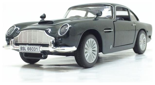 

KTRS James Bond car Metal car Light Music 4 Wheel Drive Metal Car Pull Back with 4 Openable Doors Engine Cover