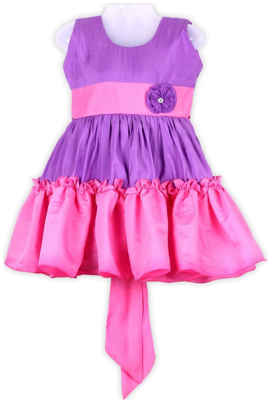 

Laocchi Pink Cotton Blend Sleeveless Knee Length Princess Frock ( Pack of 1 )