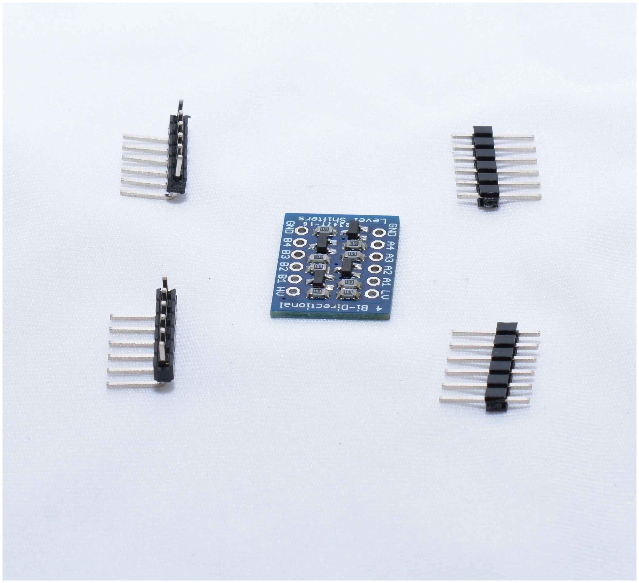 

MAKER AND HACKER 4 channel Bi-Directional Logic Level Converter I2C-safe MADE IN INDIA