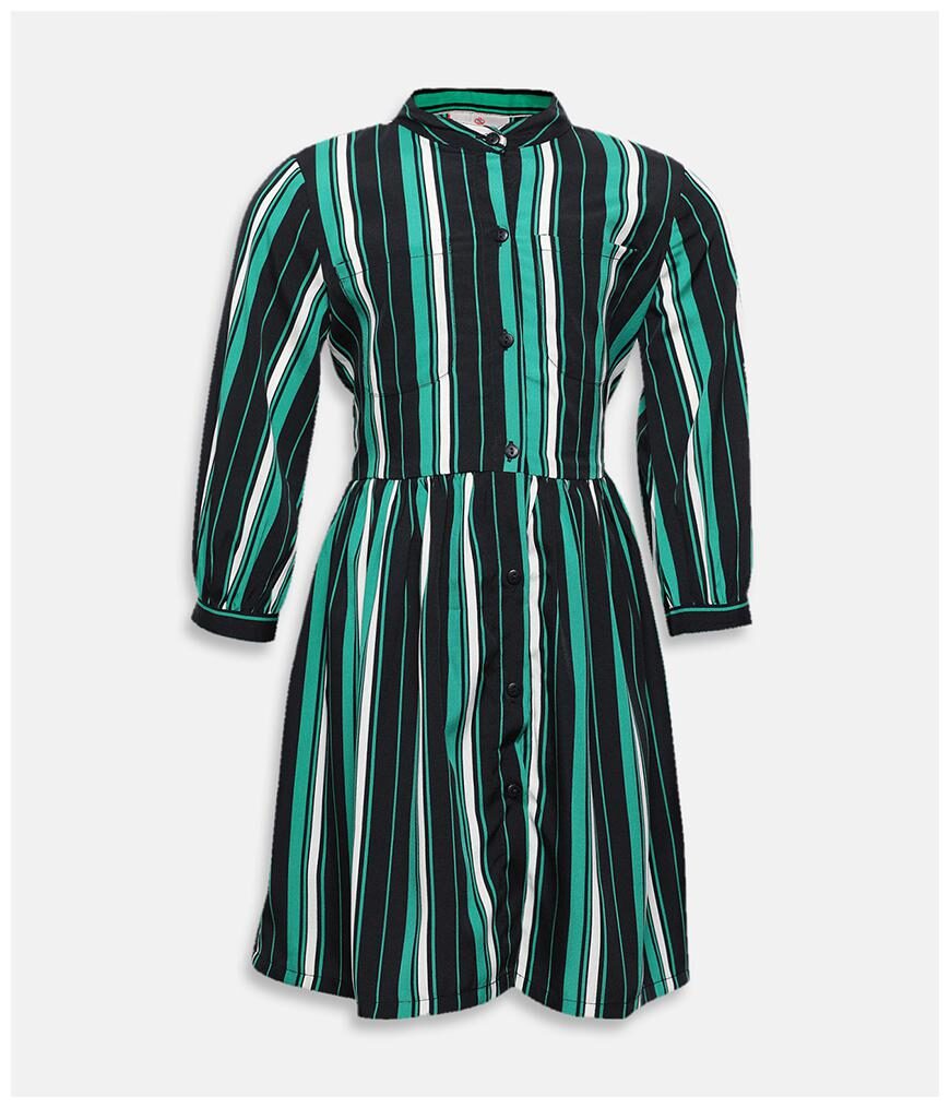 

Oxolloxo Black Polyester Full Sleeves Knee Length Collar Frock ( Pack of 1 )