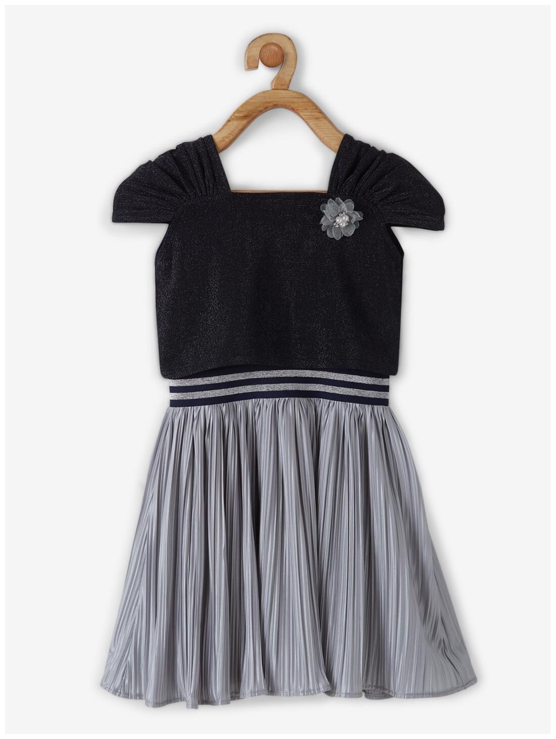 

Powderfly Blue Georgette Short Sleeves Mini Princess Frock ( Pack of 1 )