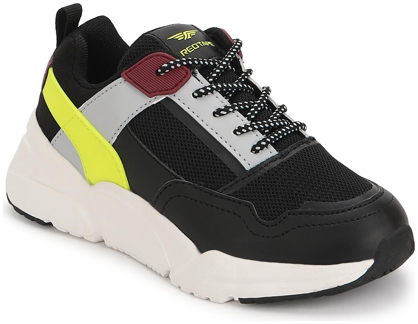 

Red Tape Black Unisex Kids Sport shoes