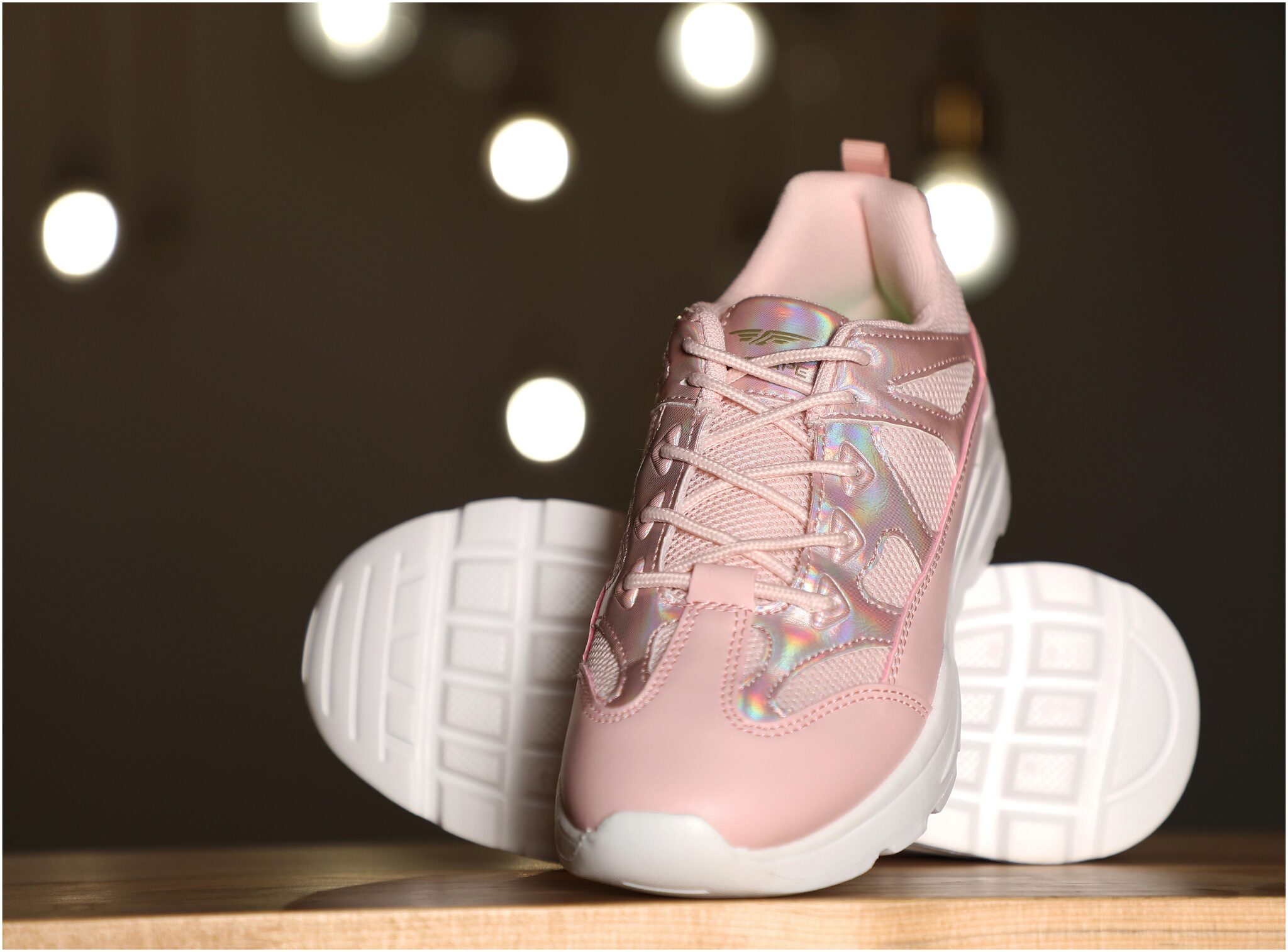 

Red Tape Pink Unisex Kids Sport shoes